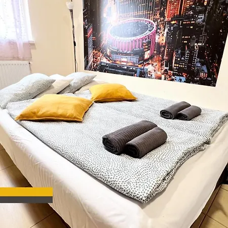 Apartment Little Americas New York Budapest