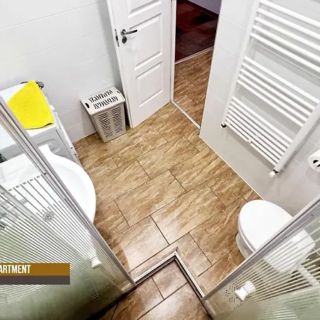 Little Americas New York * Budapest