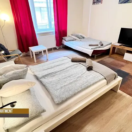 Little Americas New York *