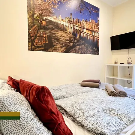 Little Americas New York Apartment *