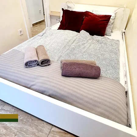 Little Americas New York