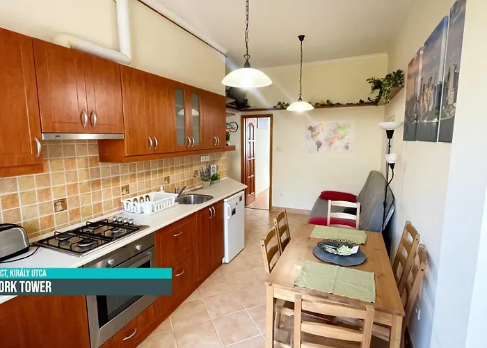 Little Americas New York * Budapest