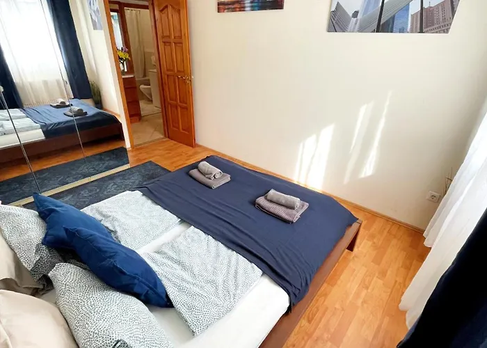 Little Americas New York