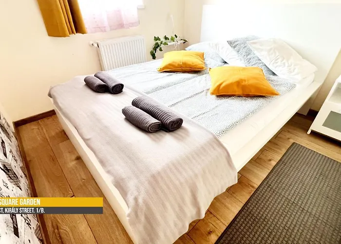 Little Americas New York * Budapest