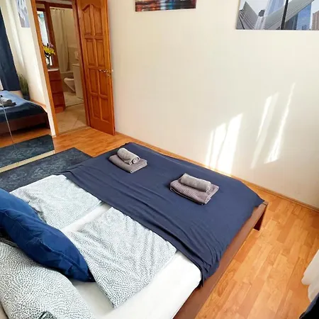 Little Americas New York